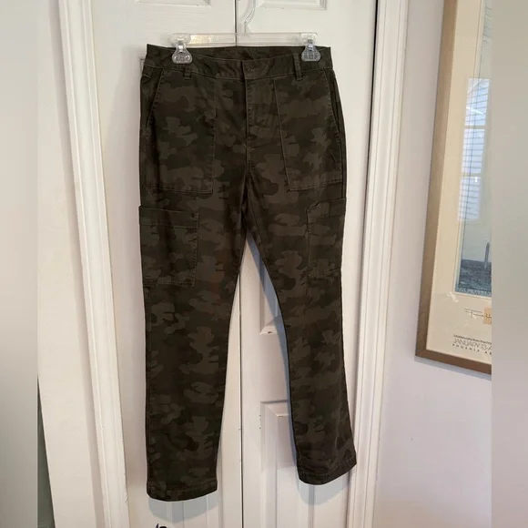 Amelia Pants - Picture 1 of 3